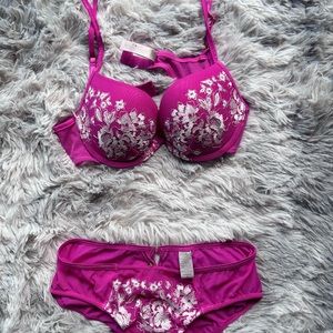 Victoria Secret Hot Pink Floral Lingerie- 34B & S